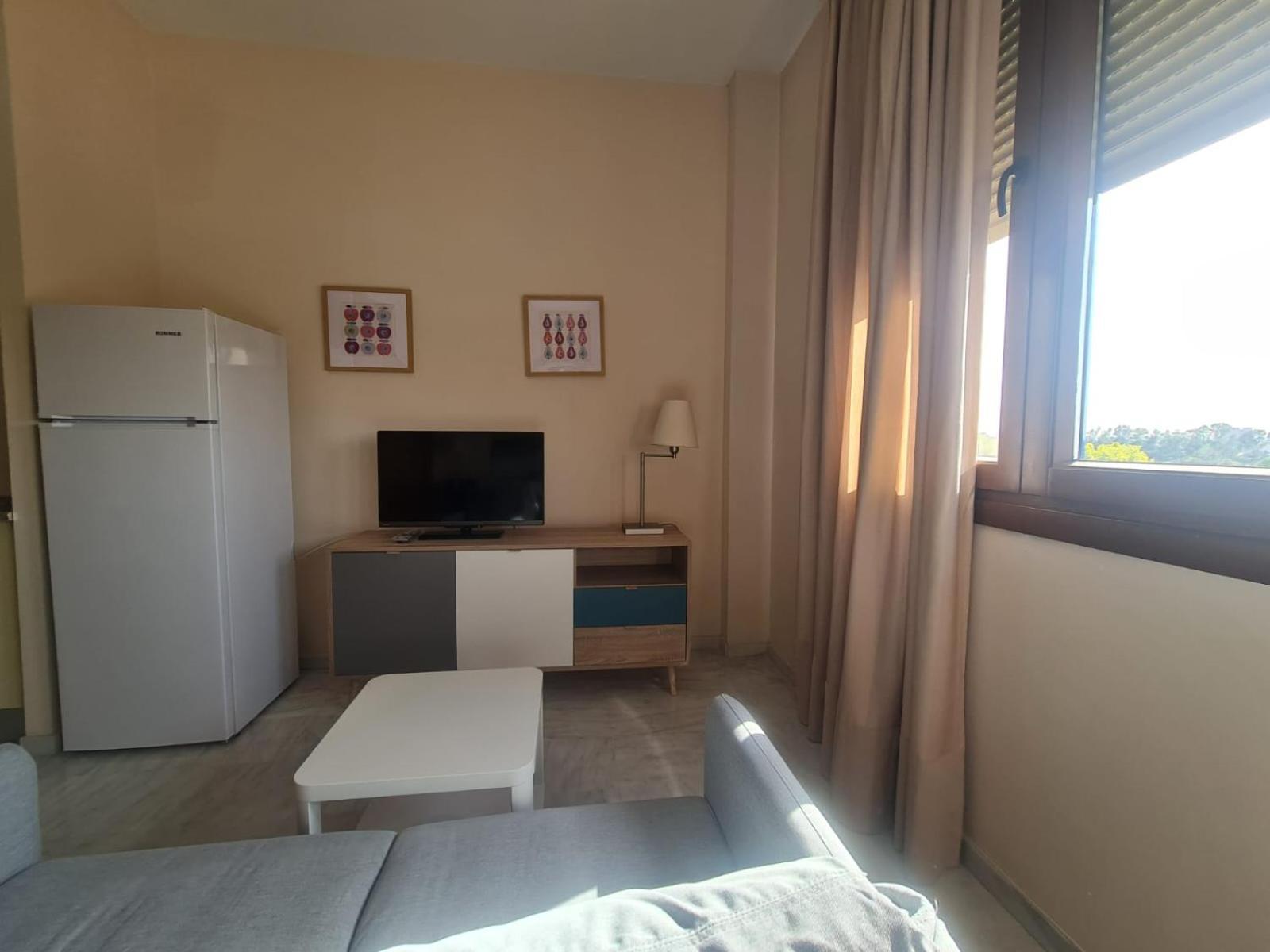 Appartamento Lux Abril Siviglia Esterno foto