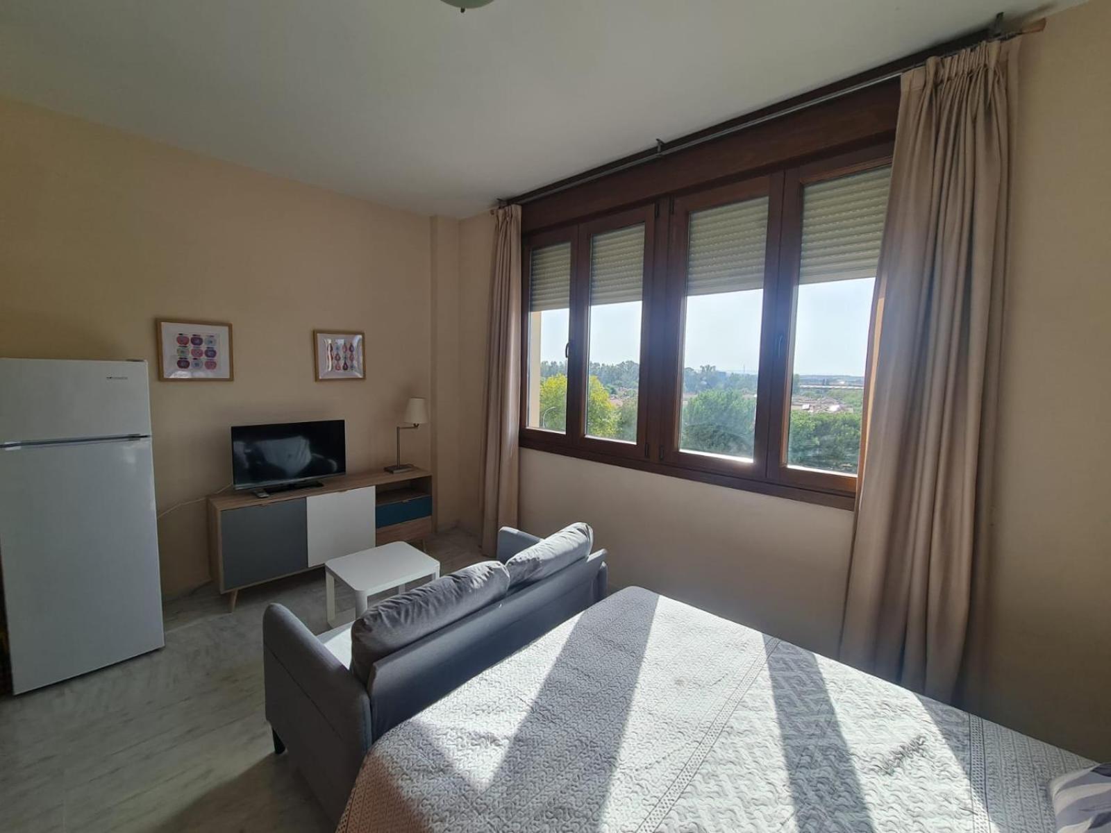 Appartamento Lux Abril Siviglia Esterno foto