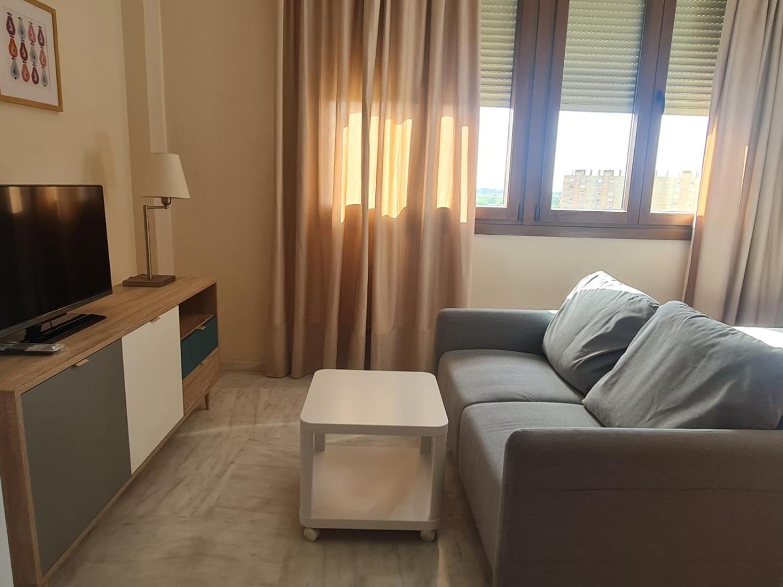 Appartamento Lux Abril Siviglia Esterno foto